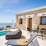 Lithos Luxury Pool *