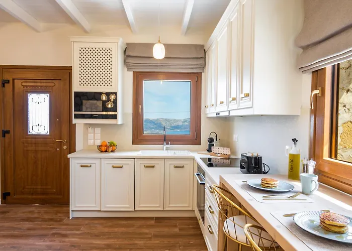 Вилла Lithos Luxury Pool