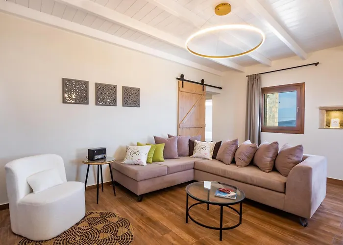 Lithos Luxury Pool * Lakki (Karpathos)