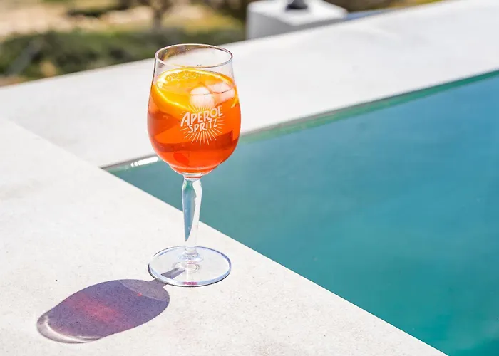 Lithos Luxury Pool *