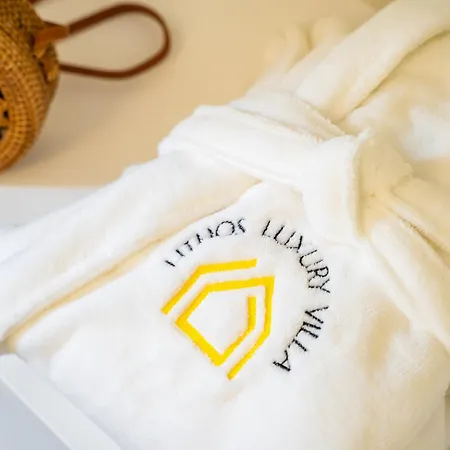 Lithos Luxury Pool فيلة