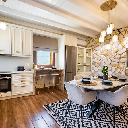 Willa Lithos Luxury Pool *