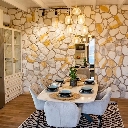 Villa Lithos Luxury Pool Lakki (Karpathos)