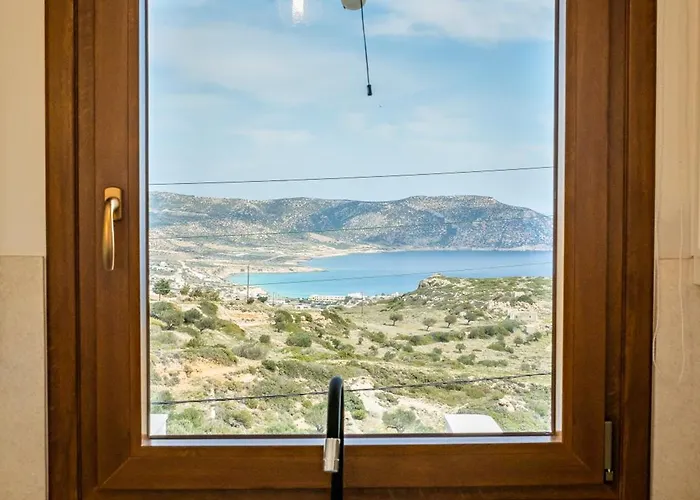 Lithos Luxury Pool Villa