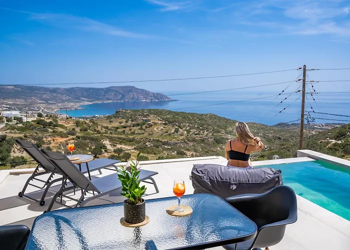 Lithos Luxury Pool *