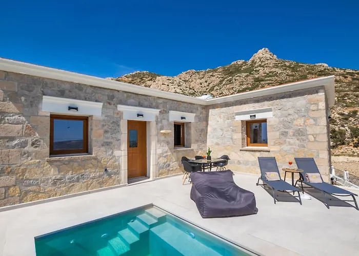 Lithos Luxury Pool فيلة